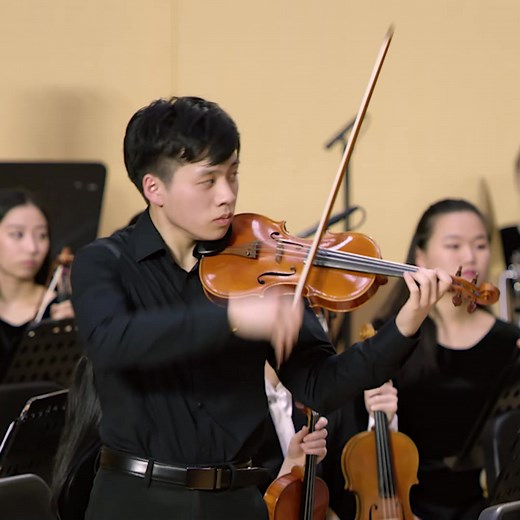 29K views · 1.8K reactions | Although a pianist, Bruch is most famous for his works for solo string instrument and orchestra, like this piece or his First Concerto for Violin and Kol Nidre for cello and orchestra. Each movement of Fantasy is based on a different Scottish folk song. The piece begins with a somber introduction, based on the song “Through the Wood Laddie.” | Shen Yun Zuo Pin | Facebook