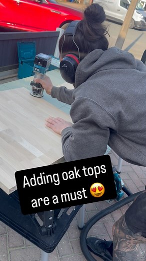 2.2K views · 14 reactions | I just love adding oak between units  really makes the difference in my opinion  #oak #oaktops #usingoak #bespokework #bespokebuilds #carpentryskills #carpentry #bespokeunits #develop #carpentrywork #joinery #joinerywork #homejoinery #homereno #benchwork #storageideas #seatingideas #custombuilds #customjoinery #fyp #timber #construction | Develop Carpentry | Facebook