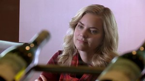 Escape to the mountains with Cindy Busby and Travis Milne in Runaway Christmas Bride, tonight at 8pmET! 👰🎿❄🎄📺 | Super Channel Heart & Home