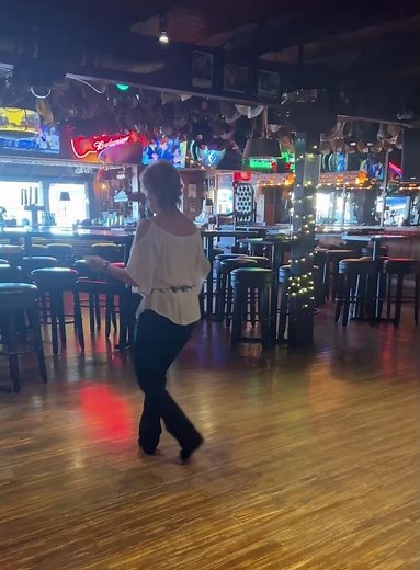 Shiver's Line Dance to the Song