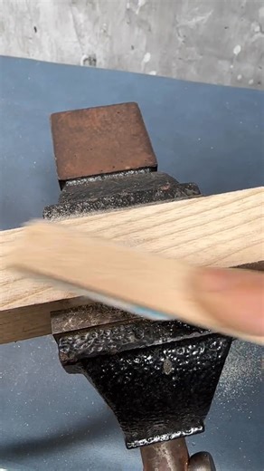 A neat bit of craftsmanship 👌 Simple techniques for hiding nail heads and keeping woodwork clean and tidy. 🪵 | GDM3.0