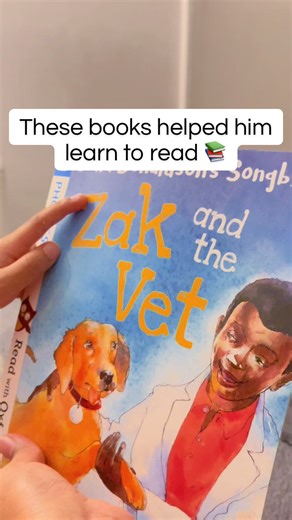 We started phonics this summer and in just 6 months he’s gone from learning sounds to reading real books 🤍 These Julia Donaldson phonics readers have been amazing for building confidence — simple words, repetition, and stories he actually enjoys. Today’s read: Zak and the Vet Previously loved: The Mum Bug’s Bag, Dig, Dig, Dig!, Sam’s Pot Every child’s pace is different — this is just what worked for us ✨ #readinglist #phonics #parenting101 #homeschoolmom #toddlerlife