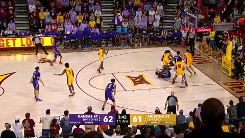 Jayden Quaintance throws down a big dunk