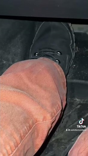 TUTO Démarrage en côte avec le frein à main ! Walid