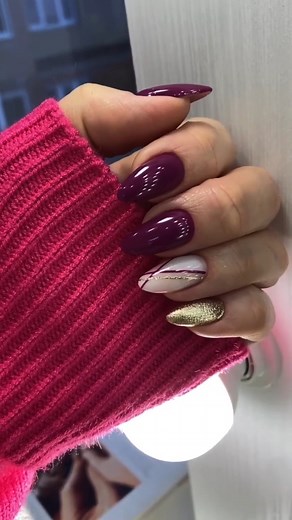Purple nails, pure sofistication💜 Unghii cu gel mov, aspect regal ✨ #purplenails #nailart #unghiifrumoase #nailsdesign | Manichiura cu gel