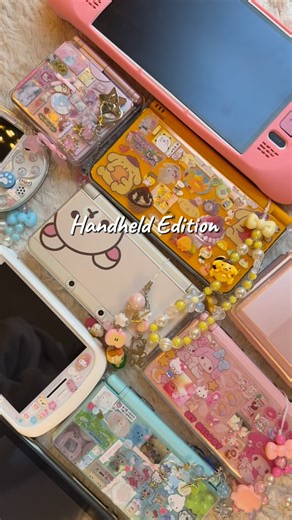 𝚜𝚑𝚊𝚗𝚘𝚖𝚒 ♡ 𝚐𝚊𝚖𝚎𝚜 on Instagram: "Collector Check ⋆˚࿔ Handheld edition ♡ Handheld Collection ♡ #handheldgaming #nintendo #steamdeck #fyp #gameboy"
