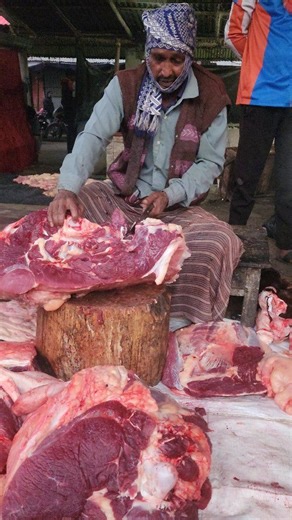 2K views | Meat Chopping Skills #tendercuts #butcherscut #skills #slicemeat #meatmarket #cowmeat | Fresh Red Meat Cutting | Facebook