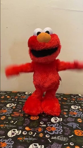 Sesame Street Elmo Slide Singing Dancing Interactive Bilingual Plush Toy SPANISH Demo