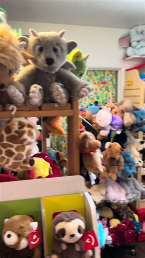 Rediscover Arizona: Historic Glendale home filled with teddy bears