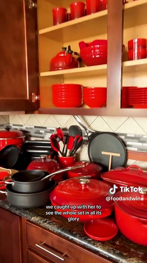 Discovering the 157-Piece Le Creuset Set from Costco