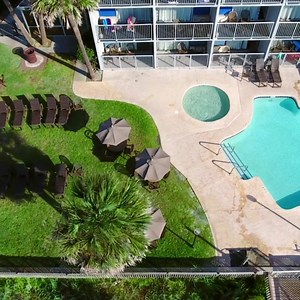 797 reactions · 194 shares | Endless fun awaits at Compass Cove! Enjoy 23 water attractions, 2 on-site restaurants, a Starbucks, and an outdoor Tiki Bar!  | Compass Cove Oceanfront Resort | Facebook