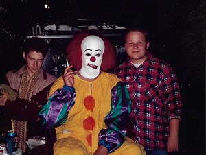 ‘Pennywise: The Story of IT’: Check Out These Rare Behind the Scenes Photos from ‘IT’ 1990!