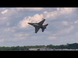 2017 New York Airshow - F-16 Demo & USAF Heritage Flight (F-35 & P-51D)
