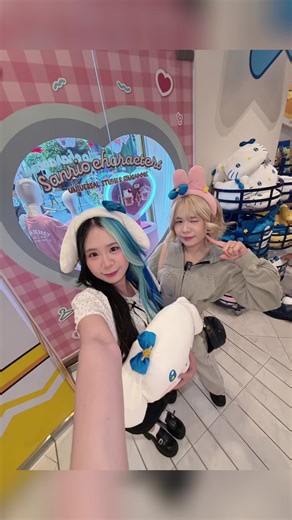 Adorable Moments with Mèo Simmy and Sammy Đào