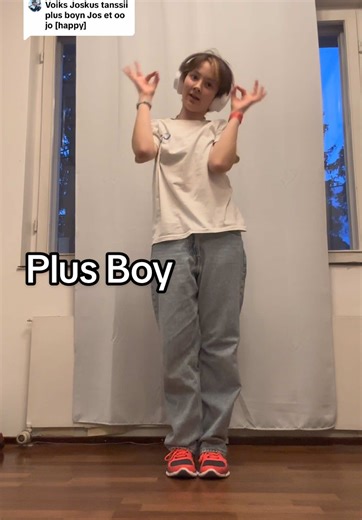 Replying to @Lilli 🙀 @amebubble @Reg★ @lowkeyy_enjin @▄︻デнєι∂ι══━一 @Gooberᰔ chotto dake nee chotto dake misete chotto dake hora my fav bit of the dance I wanted to include LMAO I don’t get how people have stamina to go this full song all out its like five minutes swinging around slop /aff #foryoupage #dance #plusboy #plusboydance #踊ってみた osottemita vocaloid kagamine len dance mmd vocaloid dance project sekai peoject diva trend trending viral