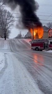 Portland Fire & Rescue Dashcam Captures Sliding Fire Engine Portland, Oregon – December 12, 2025 A routine response to a house fire in the West Hills of Portland turned into a nightmare for a fire crew after their 20-ton engine hit a patch of black ice on a steep residential grade. The footage, captured by a stationary neighborhood security camera, shows the house engulfed in flames while the engine crests the hill. Almost immediately, the driver loses all steering and braking power. The truck b