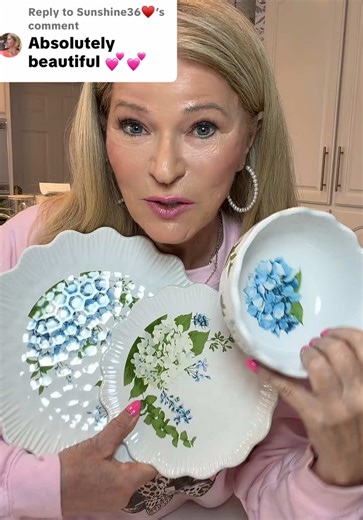 Replying to @Sunshine36♥️ this set of of Temptations stoneware dinnerware in this hydrangea pattern is absolutely a stunner. You get 4 18 ounce bowls, 4 8 inch plates and four 10 1/2 inch dinner plates. Three other patterns to choose from, but this one’s my favorite. What is yours? #dinnerware #hydrangeas #kitchenessentials @QVC, Inc