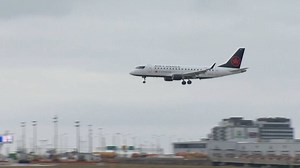 Toronto Pearson International Airport to limit flights during peak travel times | Globalnews.ca