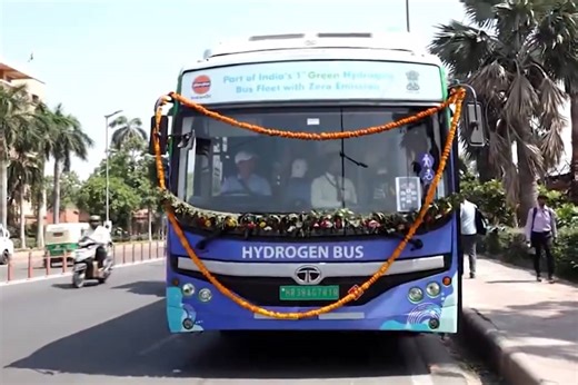 Delhi Gets Its First Hydrogen Bus: Better Alternative Than CNG?