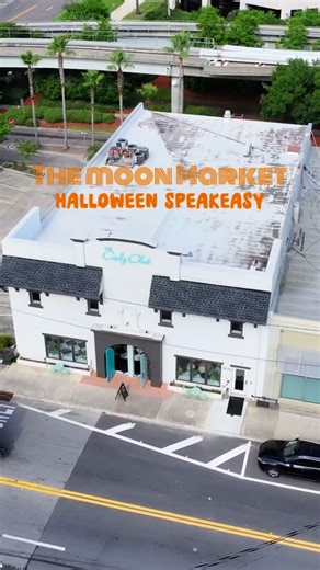 👻 Halloween Speakeasy Themed Night Market 🎃 @thecadyclubjax and @jaxmoonmarket have teamed up for a spooky 🐈‍⬛ Halloween Speakeasy and night market. It’s happening this Saturday October 4th, from 7pm - 11pm. And you don’t want to miss this! What to expect: 🎷Live jazz with The Hot 5 Jazz Quintet created by @noah_hannan789 🍹 An exclusive drink menu 🎃 Goods from 25 local artisans 📸 Themed photobooth from @bokehandbirchphotobooth 💆🏻‍♀️ Massage sessions with @citrinebodyworkjax 👻 Costume co