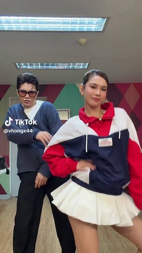 One Dance Challenge with Jackie Gonzaga