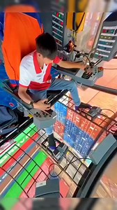 1M views · 11K reactions | Gantry Crane Operator: Pekerjaan Tinggi Risiko di Pelabuhan #PekerjaanBerbahaya #GantryCrane #KehidupanPelabuhan | KADE DA | Facebook