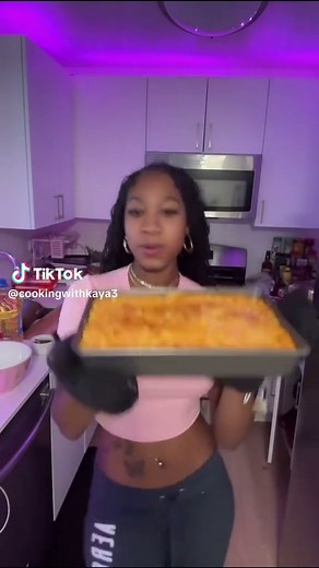 Cooking with Kaya - Twerking and Sexy Cooking