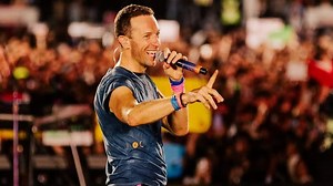 Chris Martin Halts Coldplay Concert In Mumbai To Read Legal Letter From 'Jasprit Bumrah’s Lawyers'