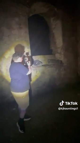 Full vid Sunday 20th at 7pm on YouTube #kjhauntings #paranormal #haunted #scary #fyp #abandoned #ghosts