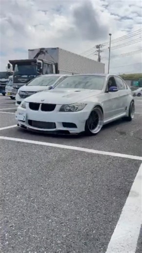 BMW 335i WIDEBODY E90 _______________________________________ 💣💥💣💥 Special thanks 🎥: @178.nori __________________________________________ @official.rival @im_thicc_ @teamrpm_ @bmw_e91only @tlibekua @seiboncarbon @sphere_light @bcforgedjapan @bcforgedna @bcforgedeurope @airrexjapan @toyotires @teamtoyotiresjp @exhautech_japan _______________________________________ #動画 #動画撮影 #動画編集 #bmw #e90335i #e90post #e90gang #bagged #baggedlife #baggedlifestyle #baggedboiz #baggedcars #slammed #slammedso