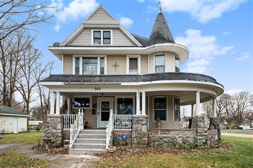 302 E Jefferson St, Cassopolis, MI 49031 - MLS 24062589 - Coldwell Banker