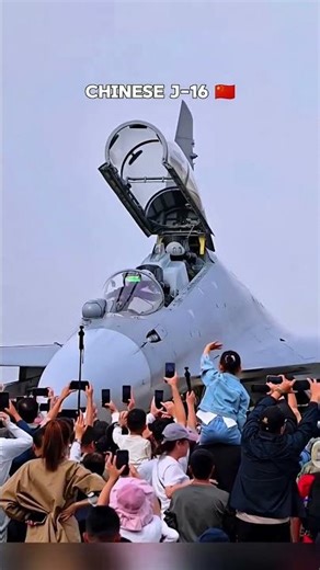 Spectators Stunned Seeing the Shenyang J-16 Jet Up Close!