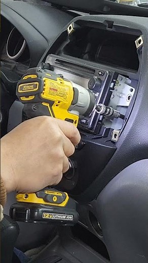 Toyota RAV4 factory radio removal