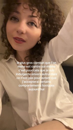 Clara (@clararcosy4)’s videos with mr ledger 2 femtogo - Snow Angel