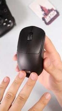 This mouse looks boring… until you hold it! Acer Nitro OMR402 Review