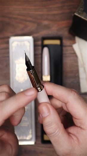 Cuidado del plumín de pluma fuente #PlumaFuente #fountainpen | Adrián Bárcenas Caligrafía