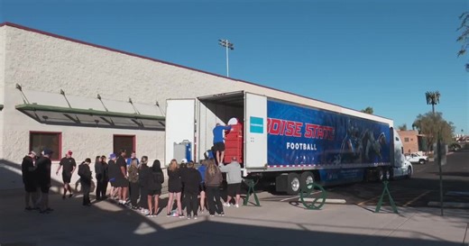 Behind the scenes: Boise State equipment team prepares for Fiesta Bowl