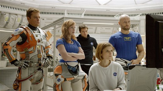 Kvällens tv-tips: Värm upp inför 2026 års största sci-fi med 2015 års största