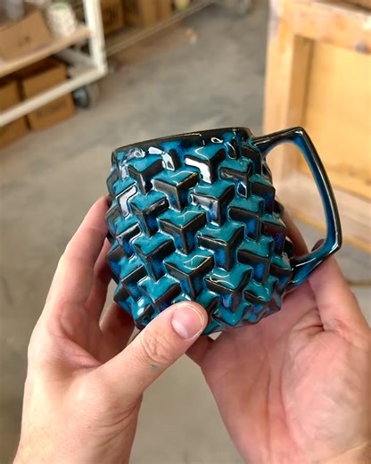 574K views · 6.4K reactions | The process of making a mug with an incredible geometric design 勞☕️ | UNILAD Tech | Facebook