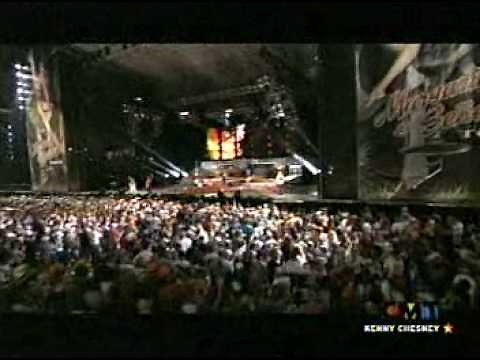 Kenny Chesney - Rollin' On The River With Creedence (Live)