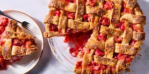 This Classic Strawberry-Rhubarb Pie Is The Perfect Way To Welcome Spring