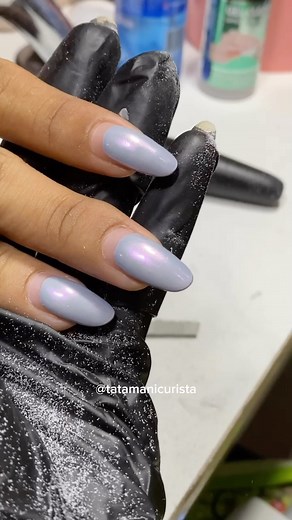 81K views · 10K reactions | De esas anécdotas random  se los juuuuro que DIARIO me pasa algo nuevo 來 por eso amo mi trabajo #manicura #nailart #esmaltesemipermanente #gelnails #ombrénails | Tata Manicurista | Facebook
