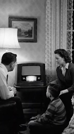 If Visitors from Outer Space Arrive | A 1950s Newsreel (Parody)