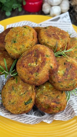Polpette di zucchine e carote: ricetta veloce per la spiaggia