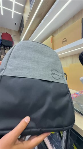 بـ 1000 جنيه بس هتشتري 10 قطع اكسسوريز من براند الصحوة في إيزون مول 🔥🩵 محتويات العرض : شنطة Laptop Shield باد ماوس جيمينج Mouse Headphone gaming OTG CABLE Cable Type C USB Lexar HDMI CABLE POWER CABLE للتواصل مع البراند : 01118611118 العنوان : إيزون مول - مدينة نصر - مكرم عبيد - الدور الأرضي - T8 T9 📍 | EZone Mall