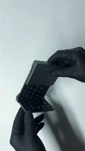 Compact design, full performance #CompactKeyboard #TechEssentials #WorkSmart