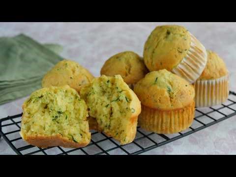 Soft & Fluffy Zucchini Muffins! 初めてのズッキーニマフィンが美味しすぎた!