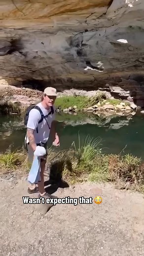 Mesmerizing Water Reflections: A Visual Delight