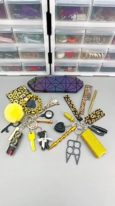 21 piece luminous self defense keychain #fypシ #safetykeychains #foryoupageシ #womeninbusiness #asmrvideo #selfdefenseforwomen #fashion #selfdefensekeychain #gift #custom #Amazing #beauty #safetyfirst #safetytips | Eddy Lin