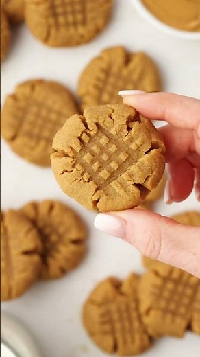 3 Ingredient Peanut Butter Cookies